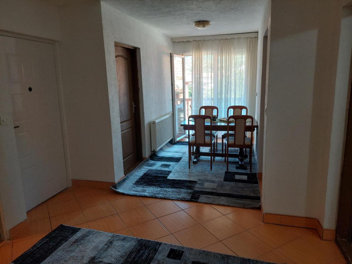 Apartment Em 2 Τούζλα Εξωτερικό φωτογραφία
